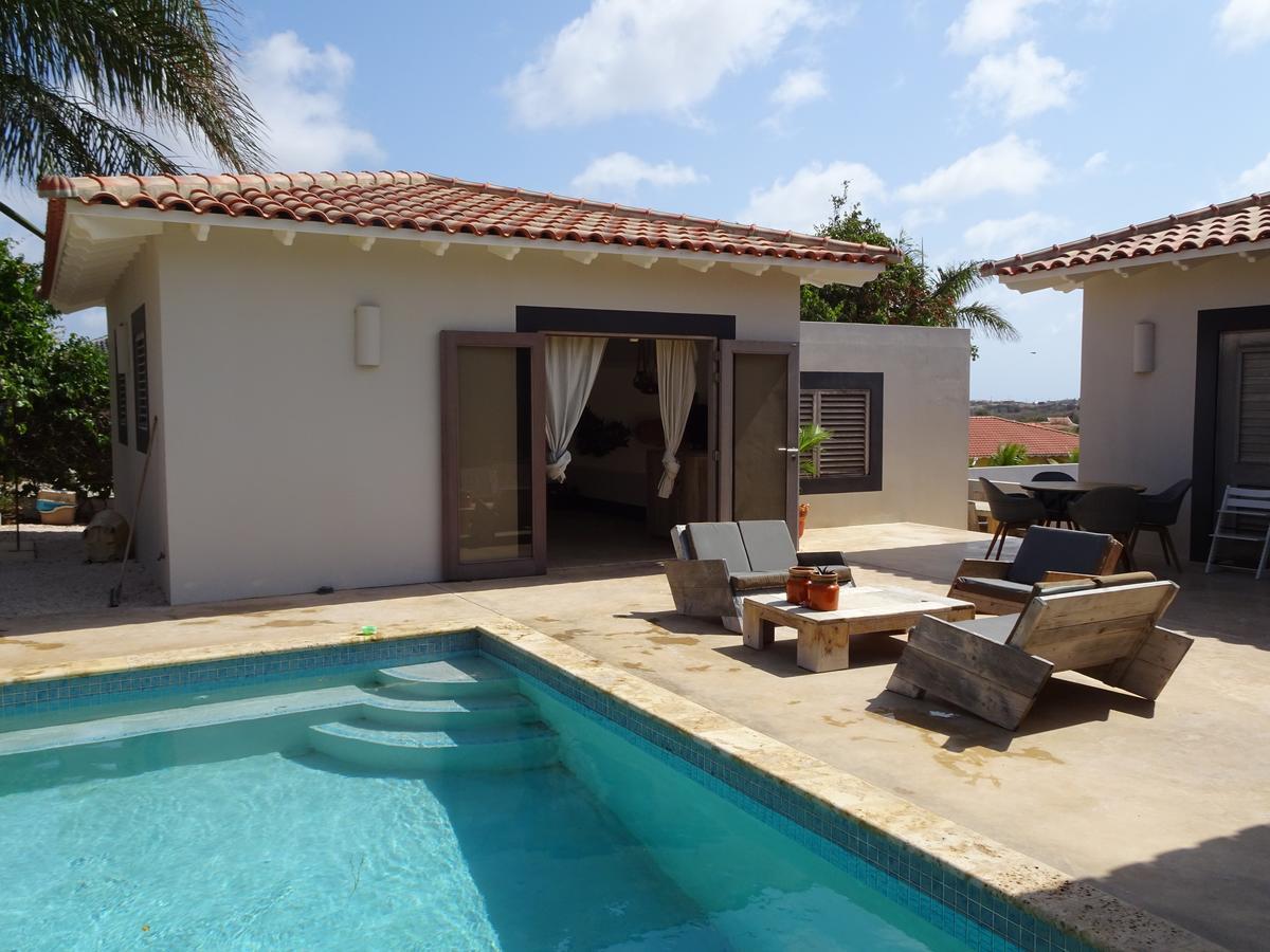 Bona Bista Breeze Bed & Breakfast Kralendijk  Bagian luar foto