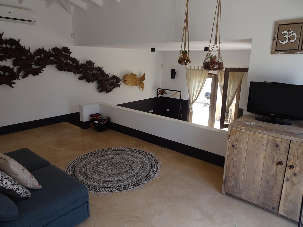 Bona Bista Breeze Bed & Breakfast Kralendijk  Bagian luar foto